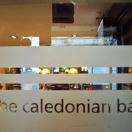The Caledonian Hotel Leven  Екстер'єр фото