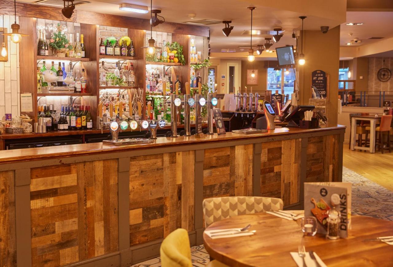 The Caledonian Hotel Leven  Екстер'єр фото
