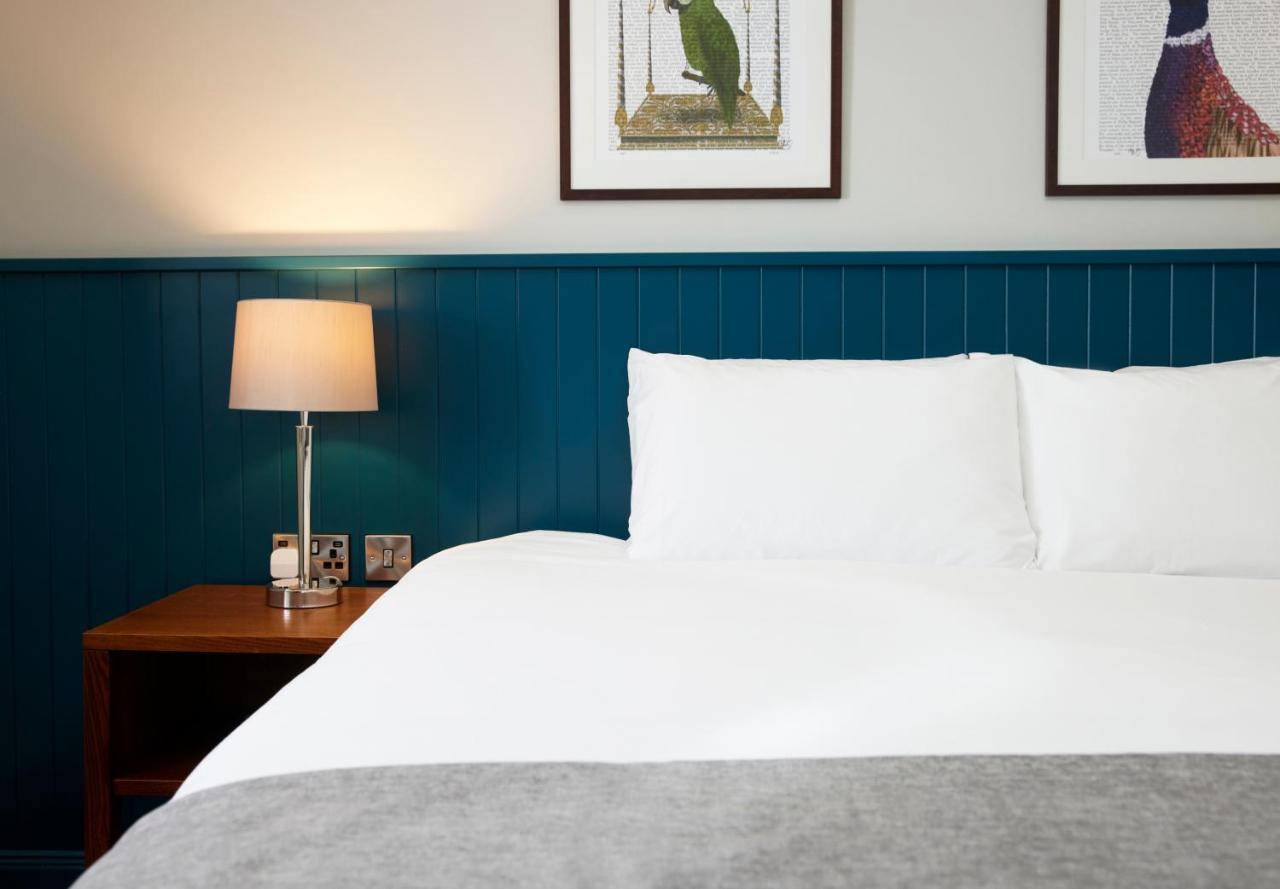 The Caledonian Hotel Leven  Екстер'єр фото