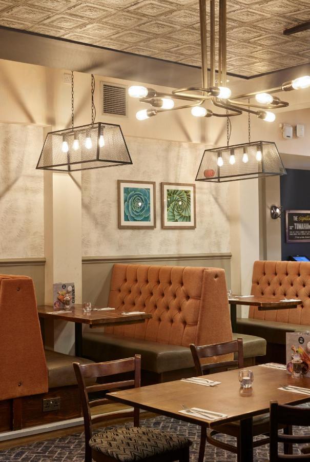 The Caledonian Hotel Leven  Екстер'єр фото