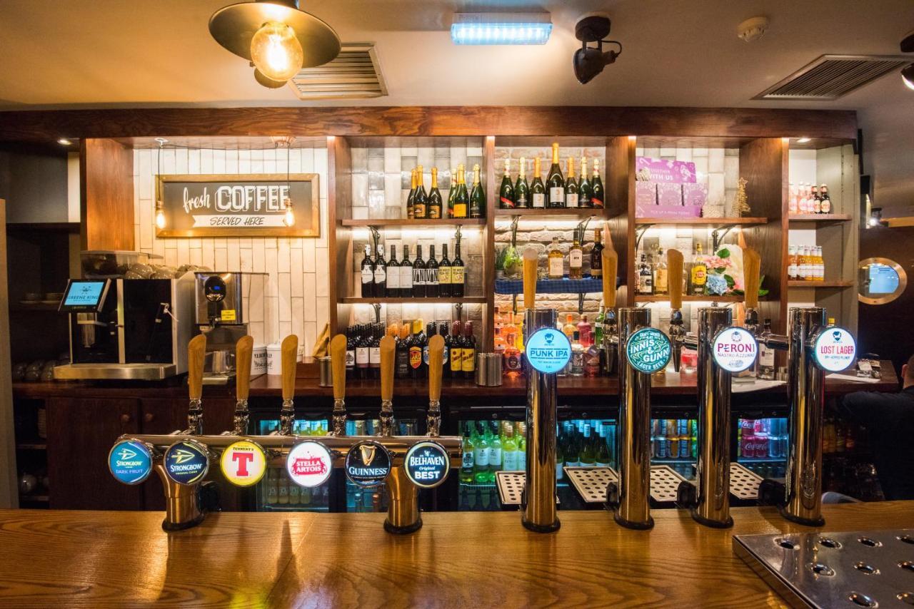 The Caledonian Hotel Leven  Екстер'єр фото