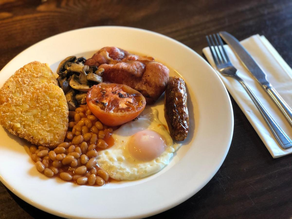 The Caledonian Hotel Leven  Екстер'єр фото