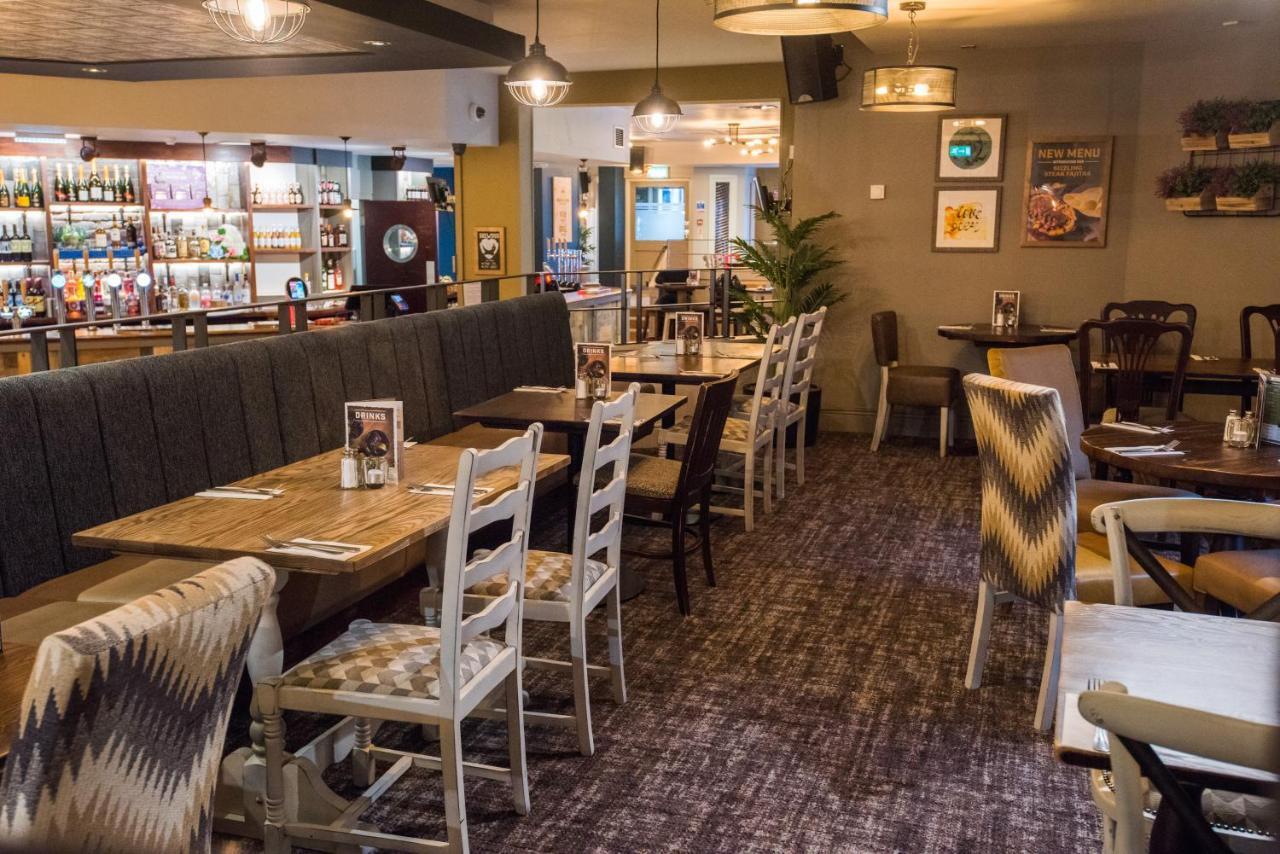 The Caledonian Hotel Leven  Екстер'єр фото